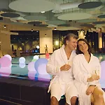 Aja Warnemünde Hotel 4*