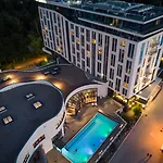 Aja Warnemünde 4*