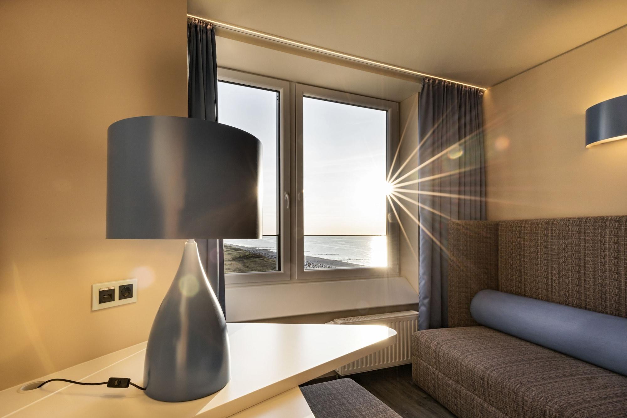 Aja Warnemünde Hotel 4*
