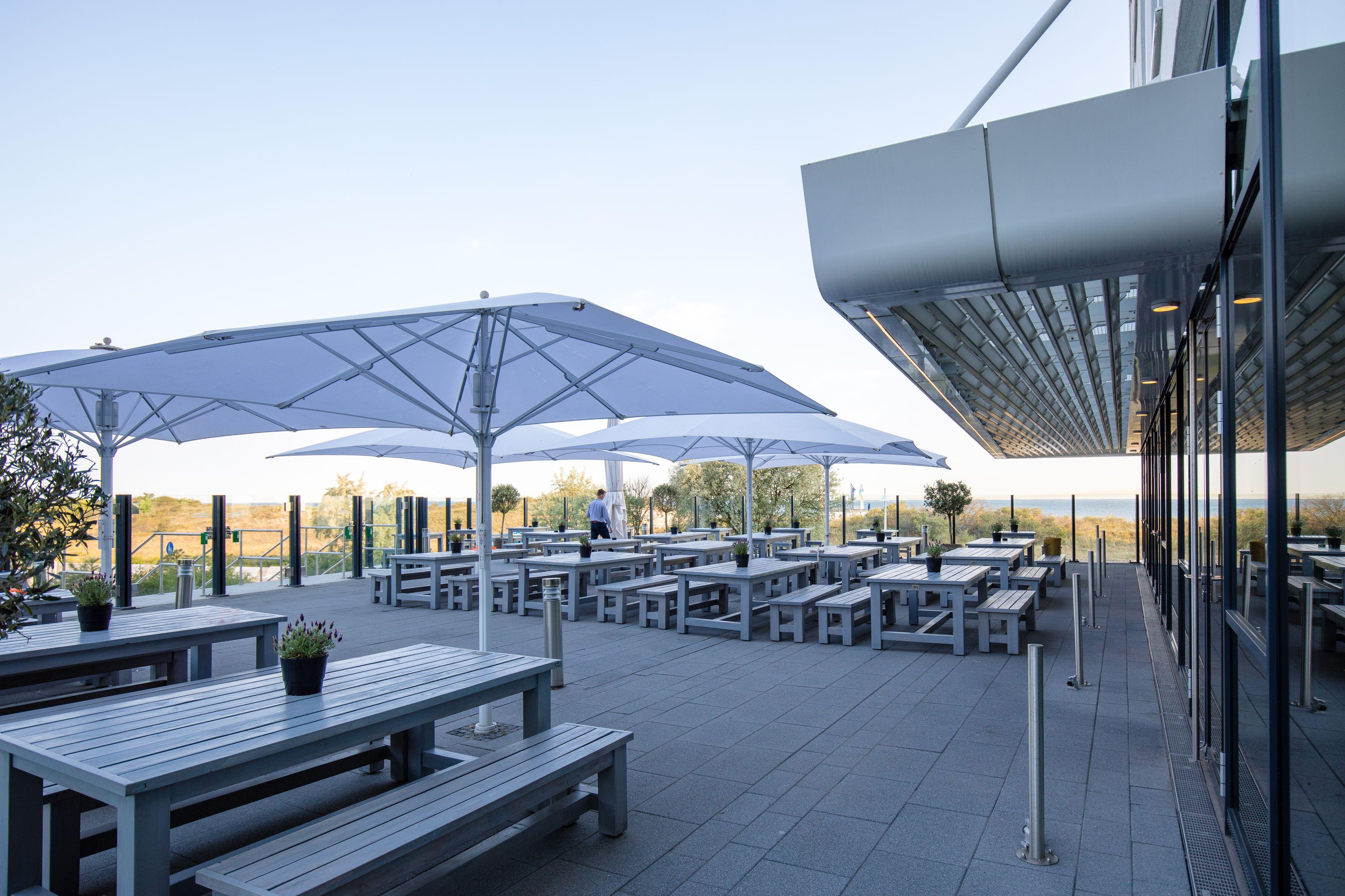 Aja Warnemünde Hotel 4*